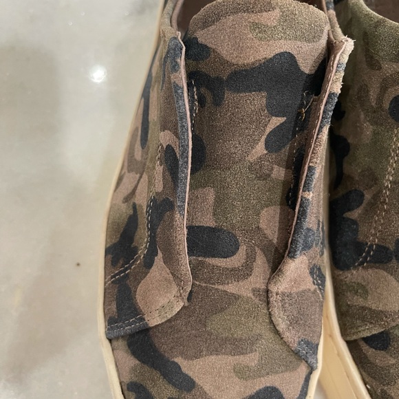 J Slide Netty Camo Slip On Sneakers - Picture 4 of 6